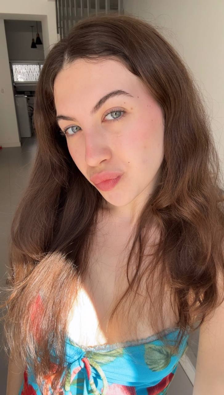 Nude girl Amber in Shah Alam