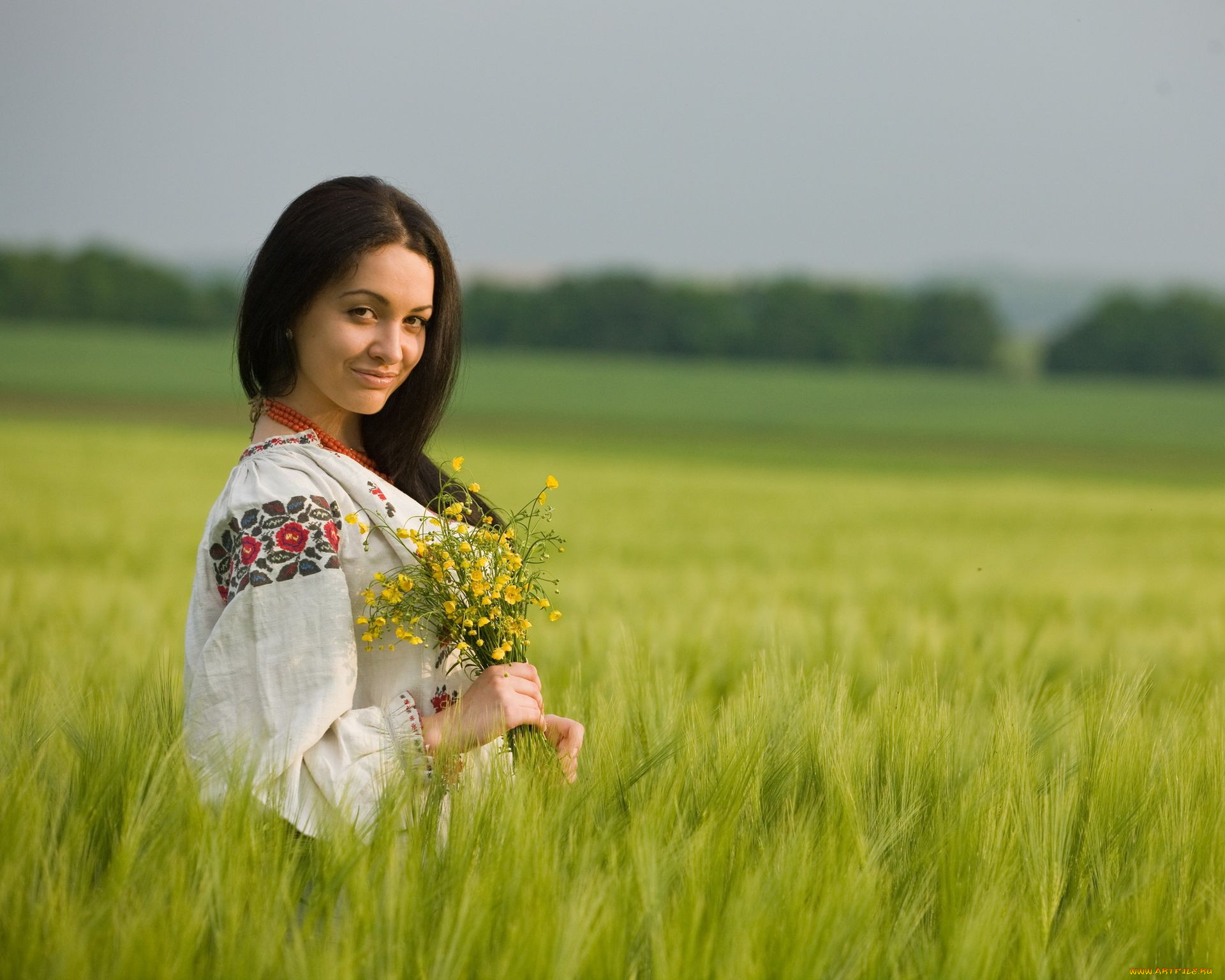 Women in Slavic costumes in Shah Alam